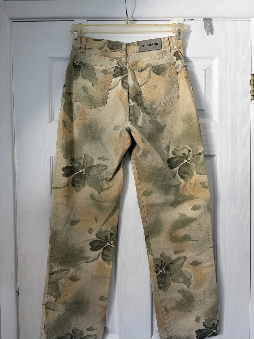 OUTRAGE Vintage Graphic Floral Print Cargo Jeans Size 27 Y2K Grunge Aesthetic